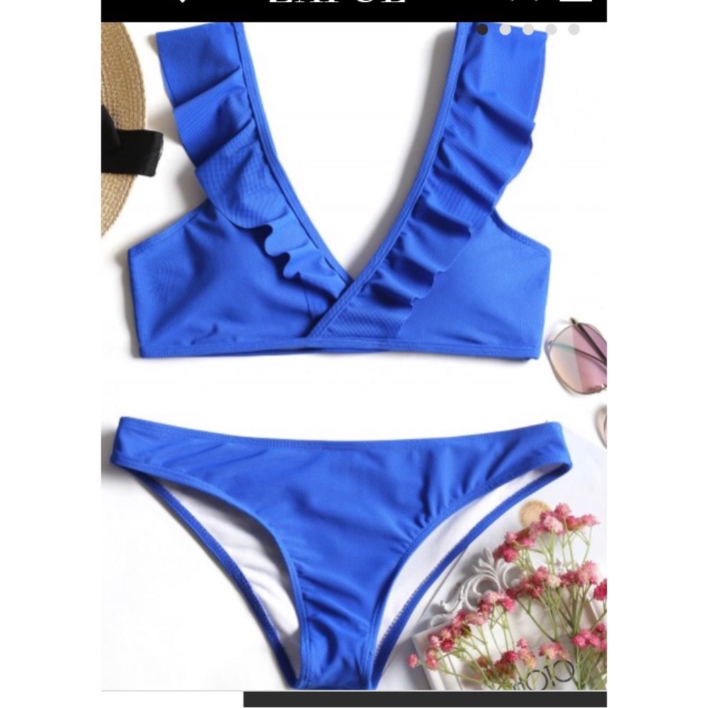 NWOT Royal blue ruffle bikini